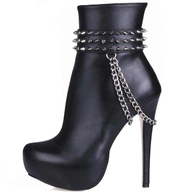 Chaînes sur les chaussures