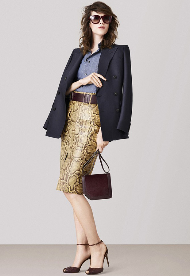 Imprimé serpent sur la jupe