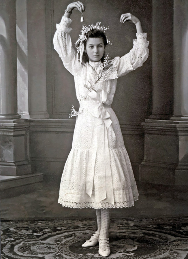 fille dans une belle robe