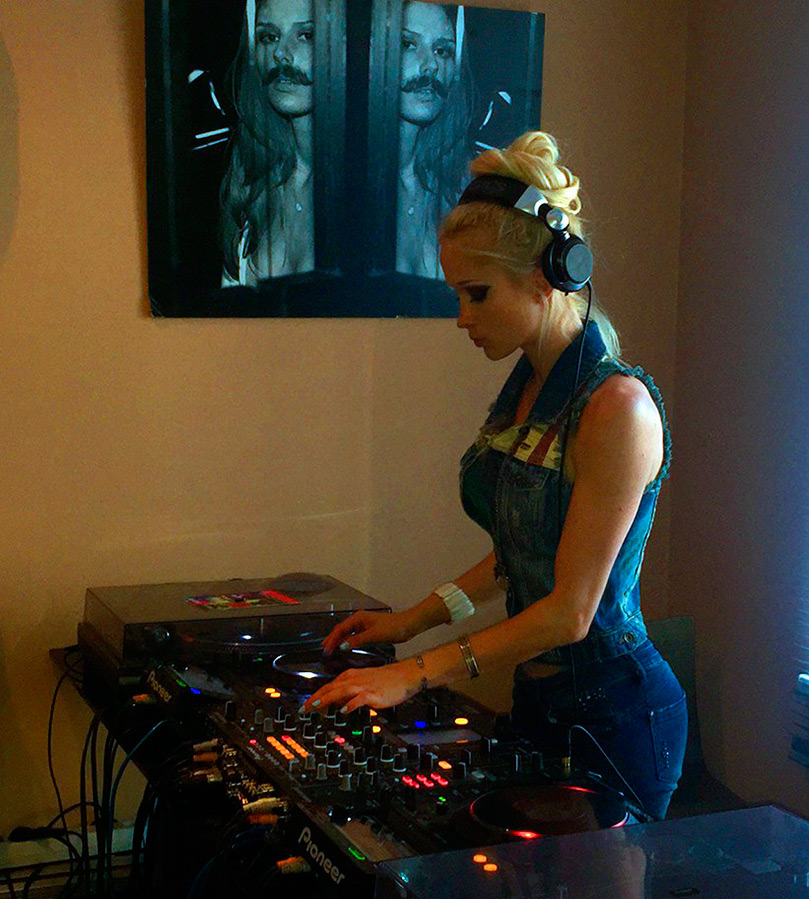 Valeria Lukyanova - interview pour le magazine stylehub.techinfus.com