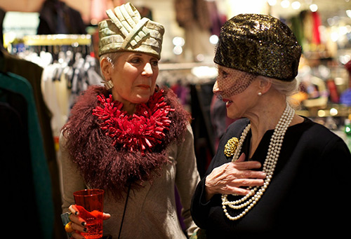 Vêtements et style à la mode pour les femmes âgées