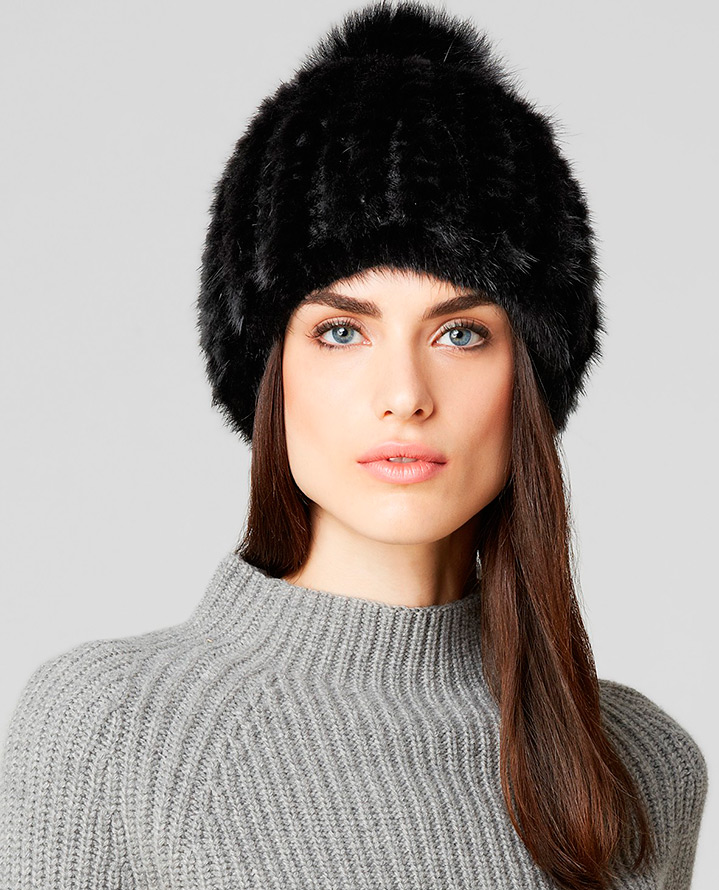 Chapeaux à la mode en fourrure tricotée