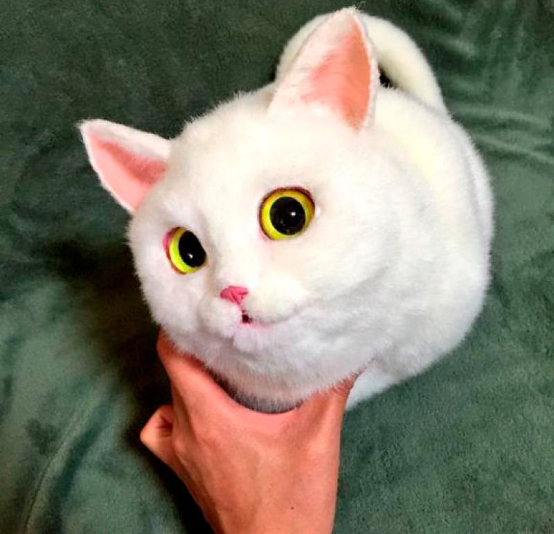 Sac en fourrure chat blanc