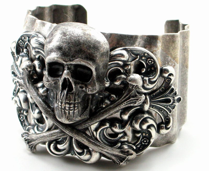 bracelet tête de mort