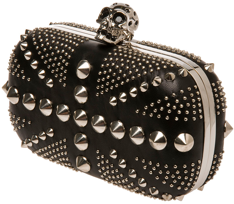 minaudière avec un crâne