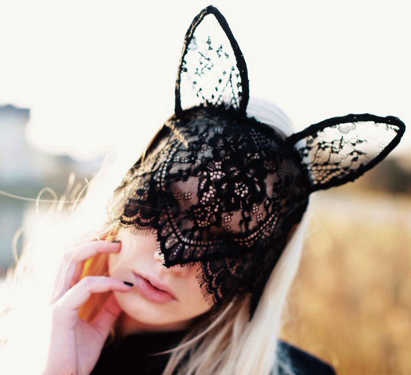 Masque avec des oreilles