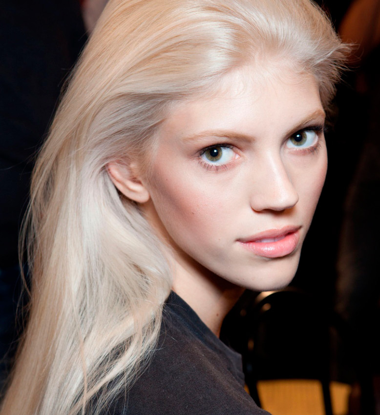 Devon Windsor - grande blonde