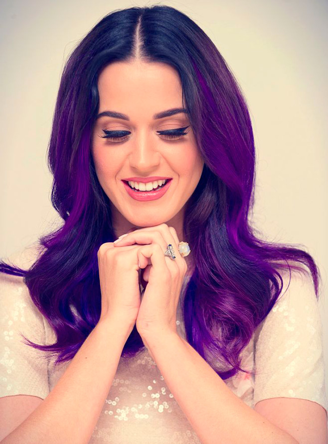 Nuances parfaites de couleur de cheveux violette