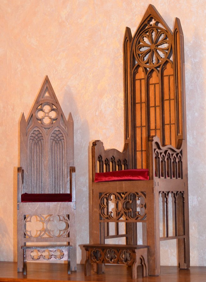 Fauteuils de style gothique pour poupées BJD