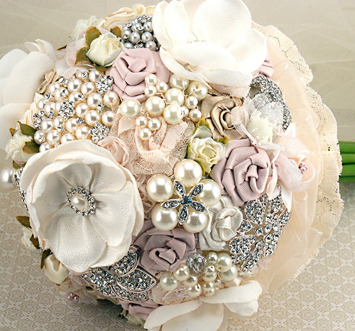 Bouquet de mariée de broches
