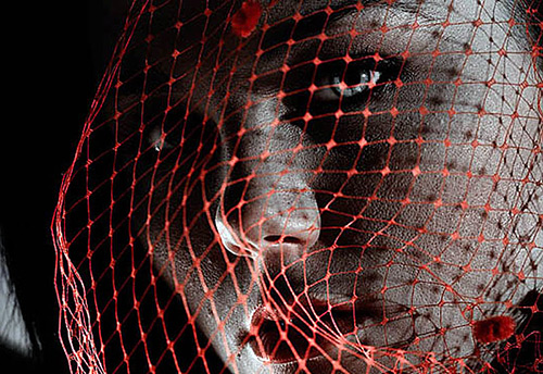 Le mesh est une tendance de la mode sérieusement et depuis longtemps