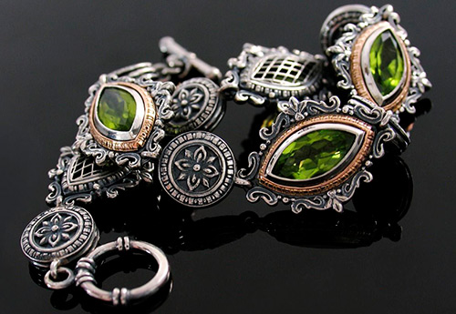 À propos de l'histoire et des propriétés de la pierre chrysolite