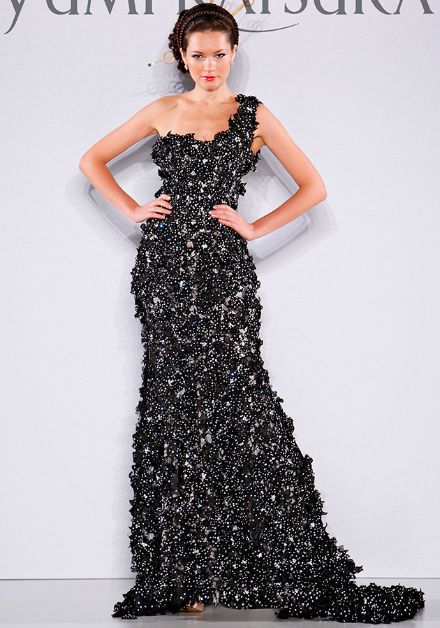 Une nouvelle version d'une robe de mariée noire