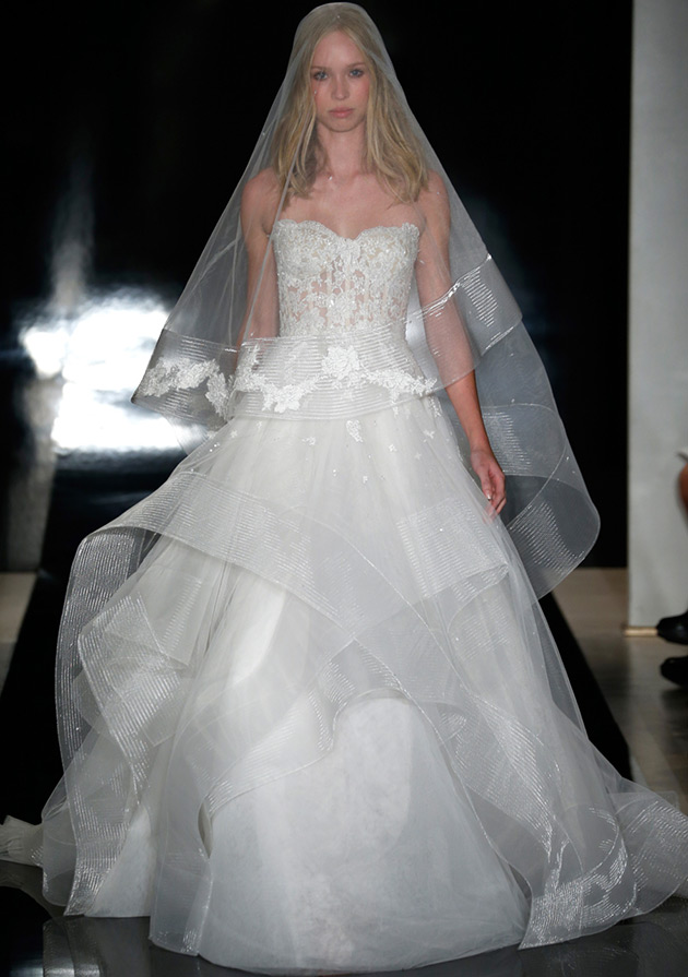 Robes moelleuses de Reem Acra