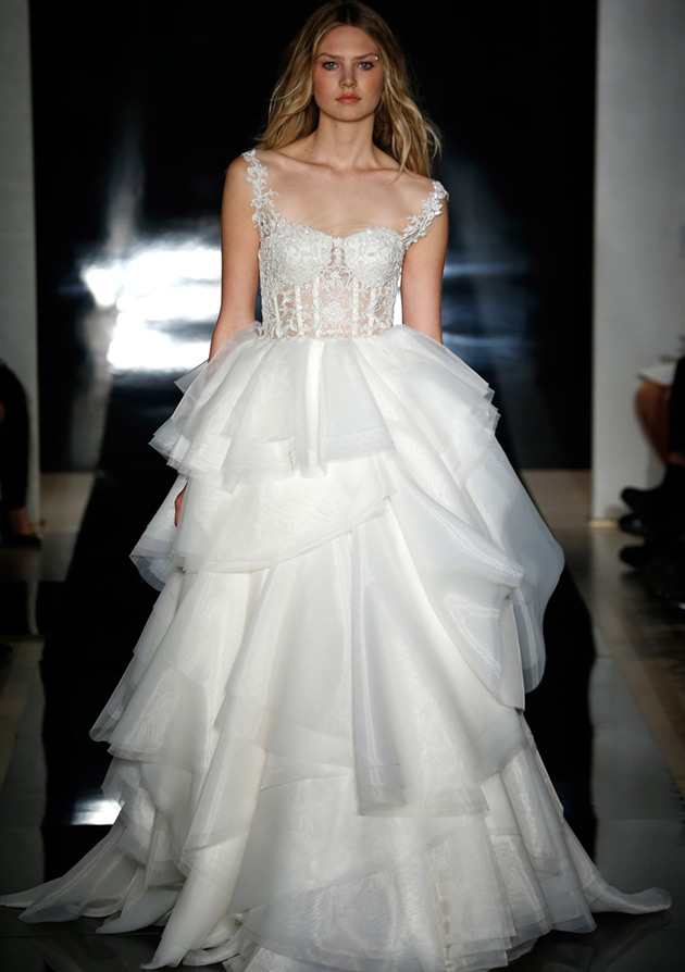 Robes moelleuses de Reem Acra