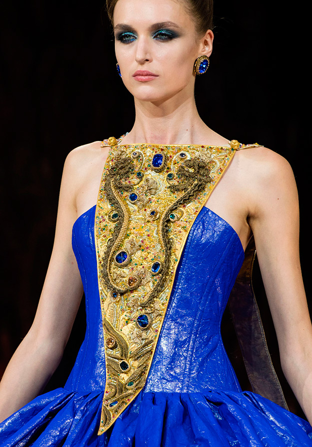 Robe luxueuse Guo Pei 2025-2026