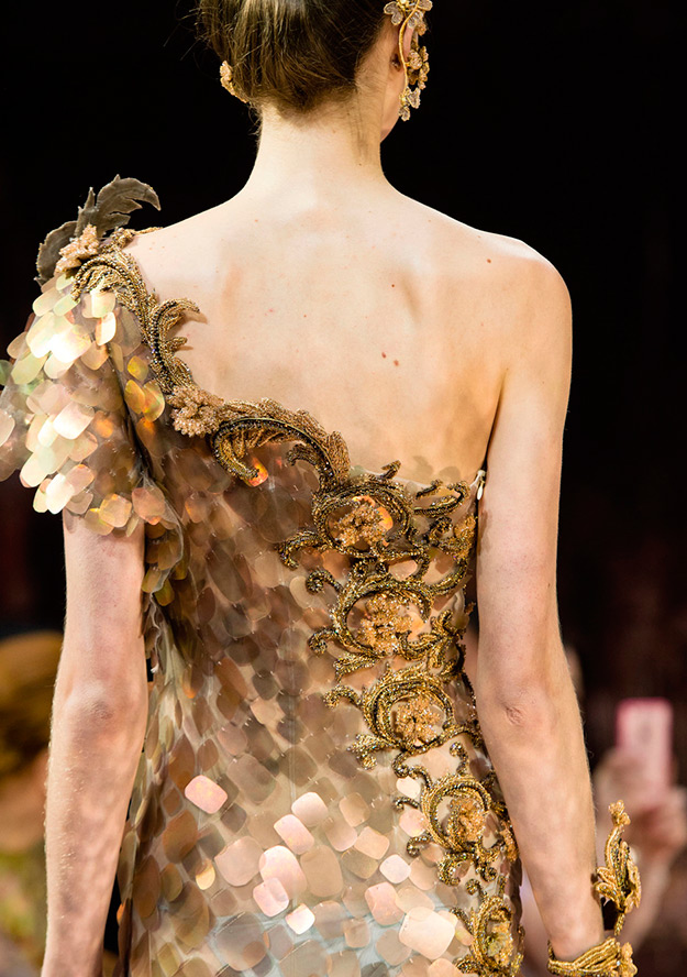 Robe luxueuse Guo Pei 2025-2026