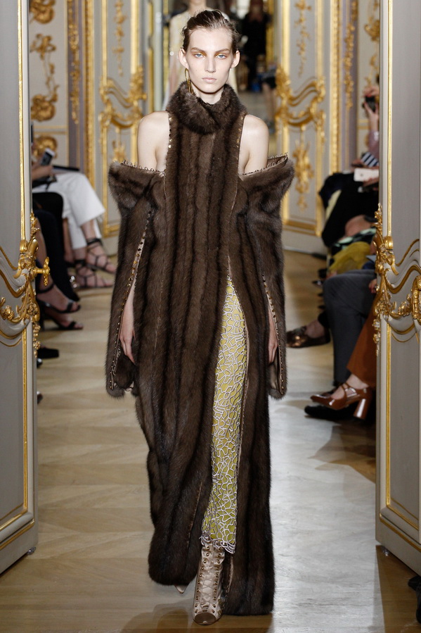 Manteau de fourrure en fourrure naturelle 2025-2026