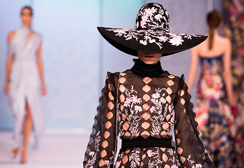 Robes luxueuses Ralph & Russo de la collection couture 2025-2026