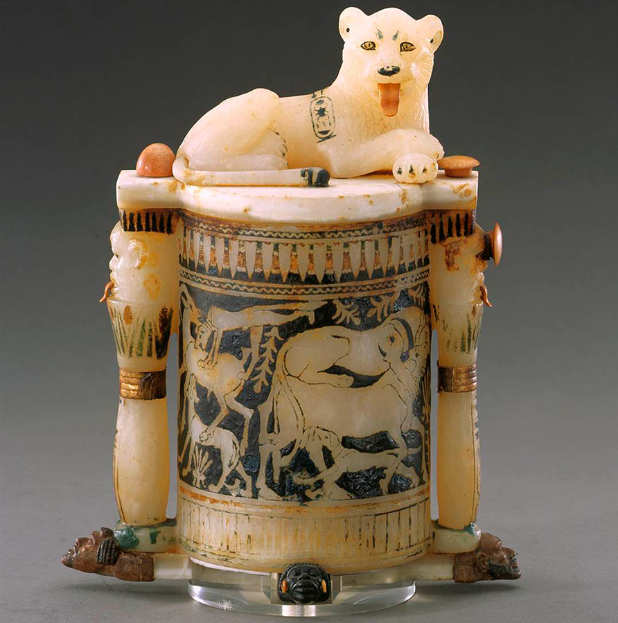 Navire cosmétique de l'Egypte ancienne