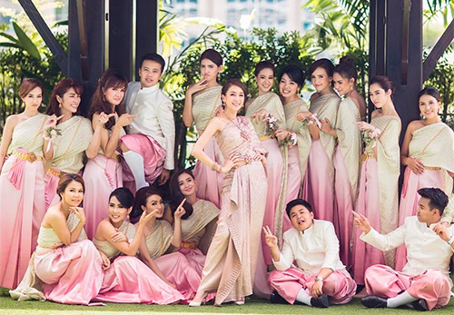 Combien de robes de mariée pouvez-vous porter pour votre célébration ?