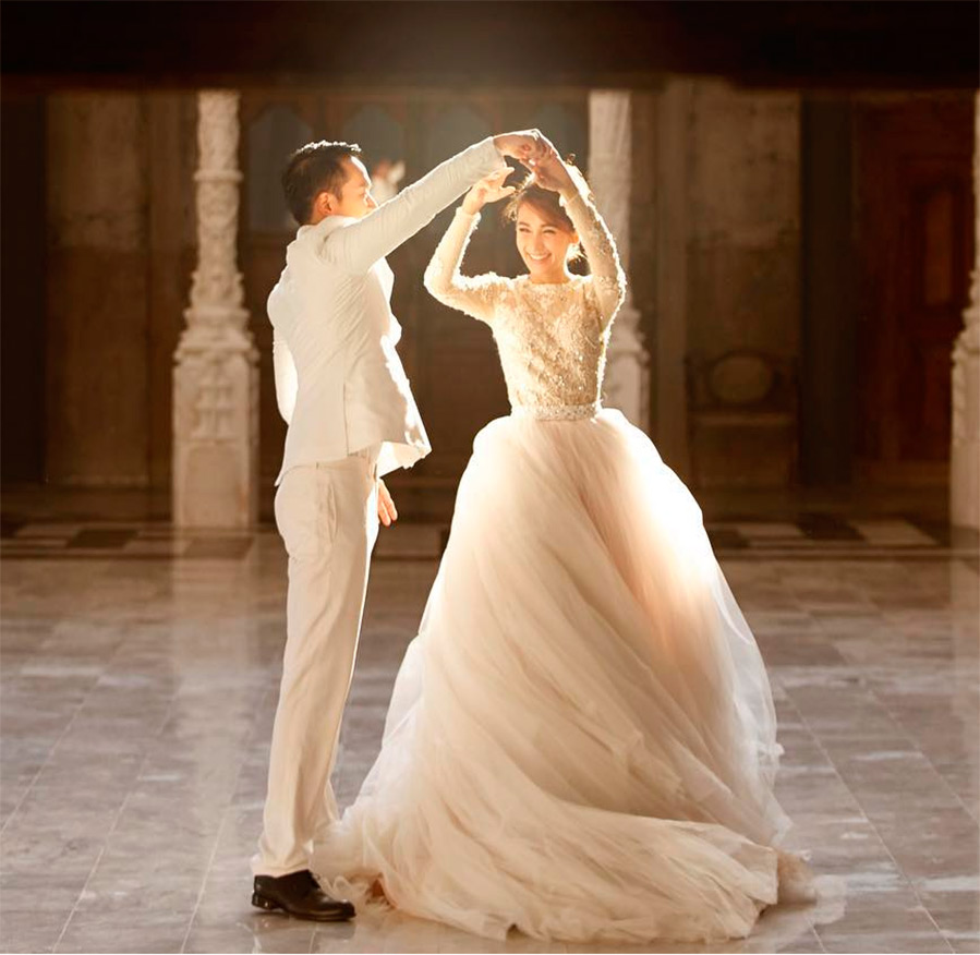 Combien de robes de mariée pouvez-vous porter pour une fête ?