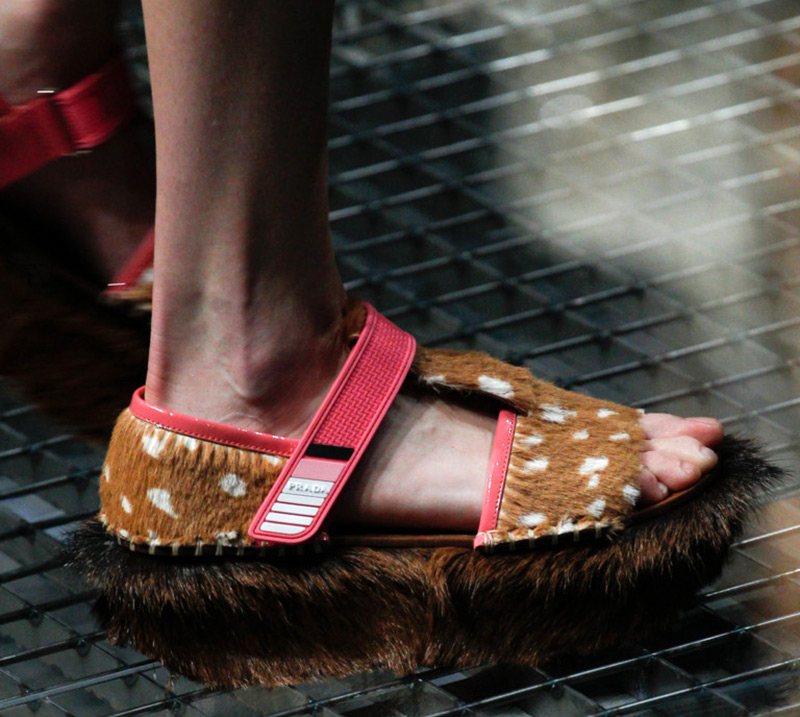 Chaussures d'été Prada