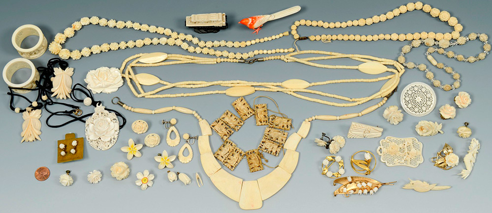 bijoux en os d'éléphant et de mammouth