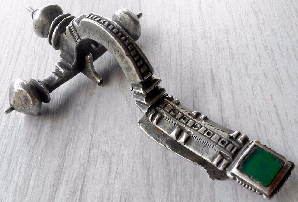 Fermoir broche en argent