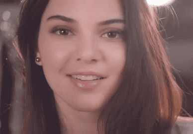 Kendall Jenner - 10 faits intéressants et les meilleures photos