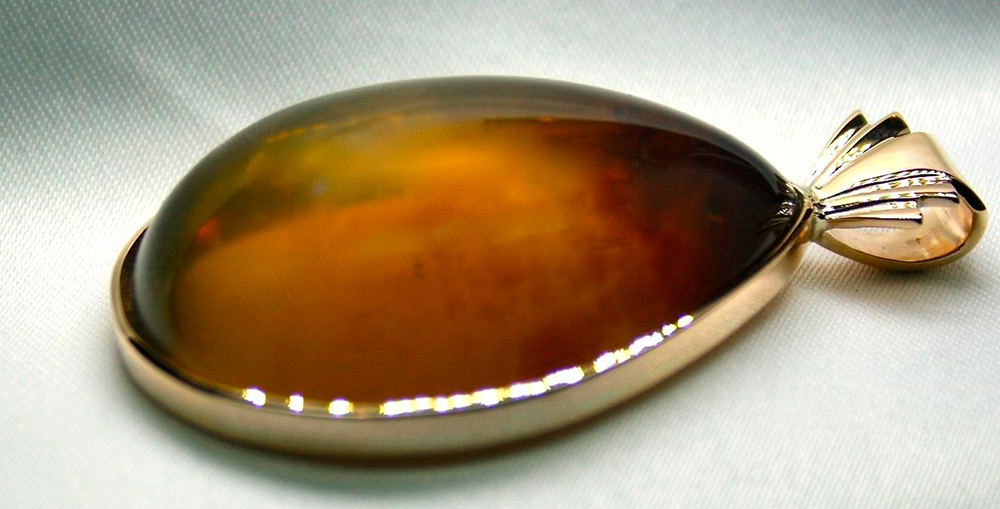 Bijoux de luxe avec de l'ambre