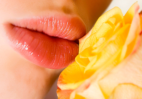 Bon soin des lèvres à la maison