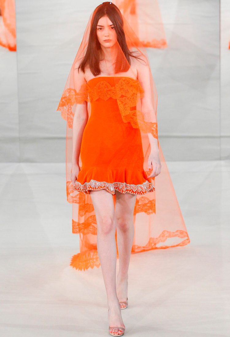 Robe de mariée orange