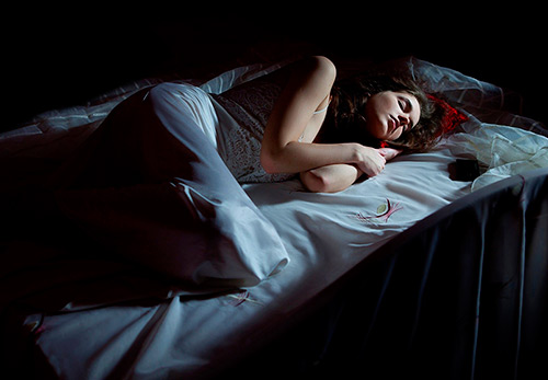 Quelles crèmes et huiles utiliser avant de se coucher