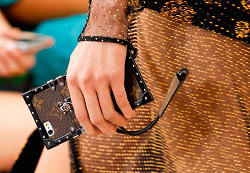 Étuis pour iPhone 7 en cuir de crocodile Louis Vuitton