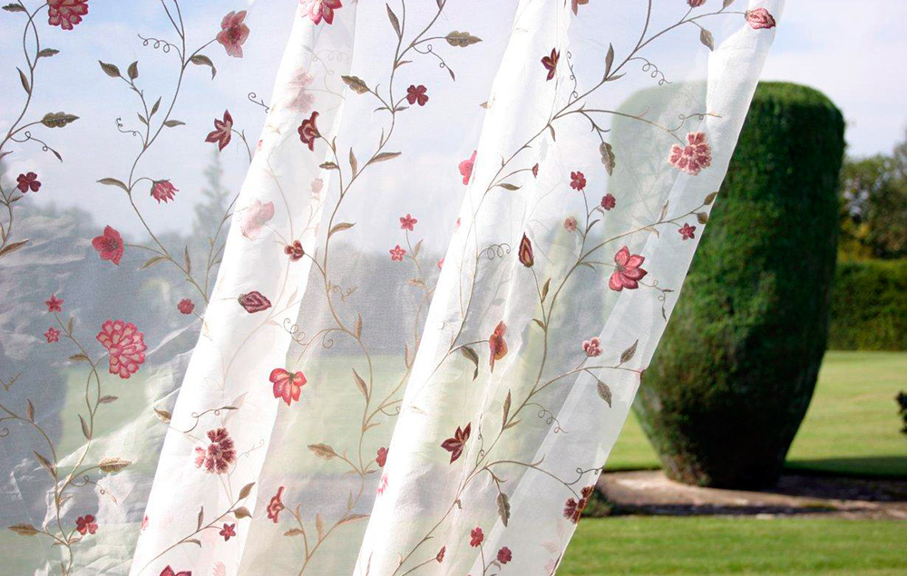 Tissu organza brillant - propriétés, types et utilisations