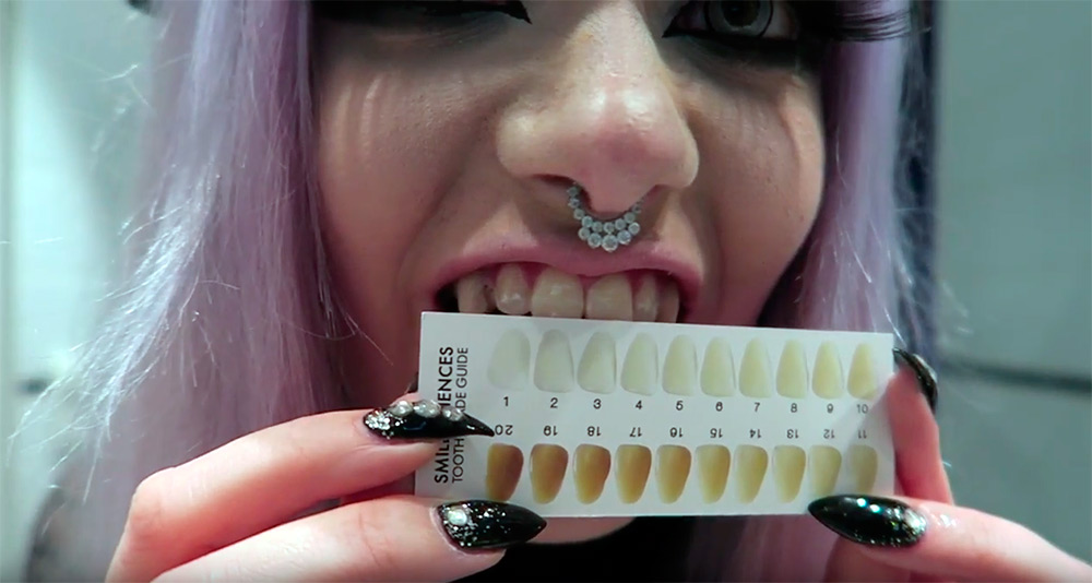 Comment blanchir les dents à la maison