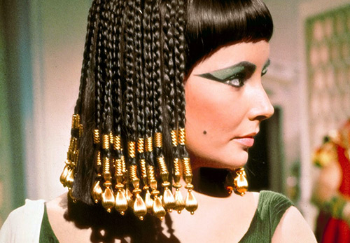 L'histoire et la composition de l'eye-liner