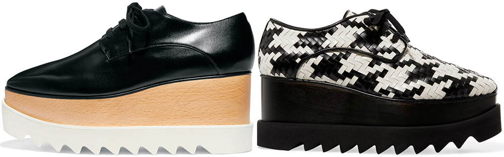 Chaussures dans le style des hommes sur une plate-forme