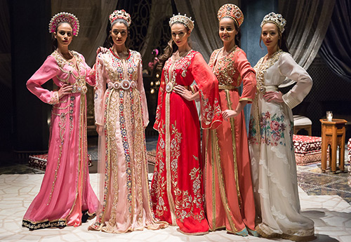 Robe caftan - qui convient et avec quoi combiner