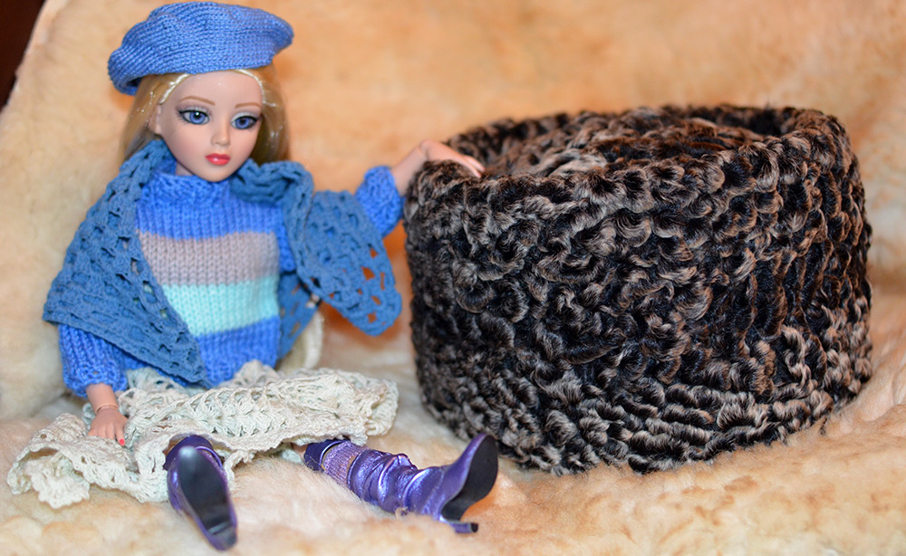 Bonnet Karakul pour fille