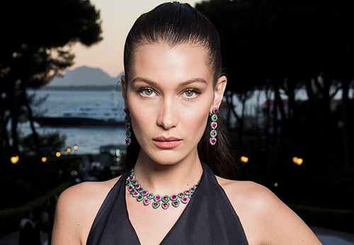 Le secret du succès et les standards de beauté de Bella Hadid