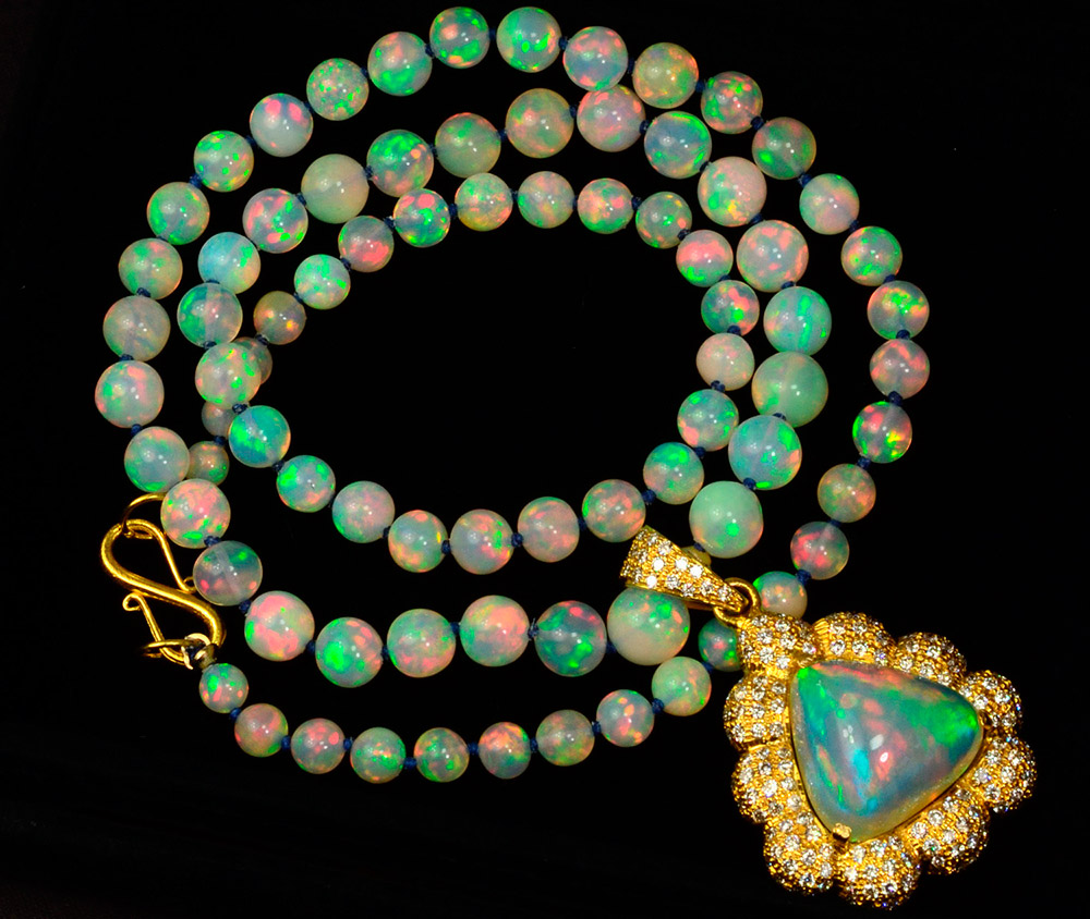 Collier d'opale