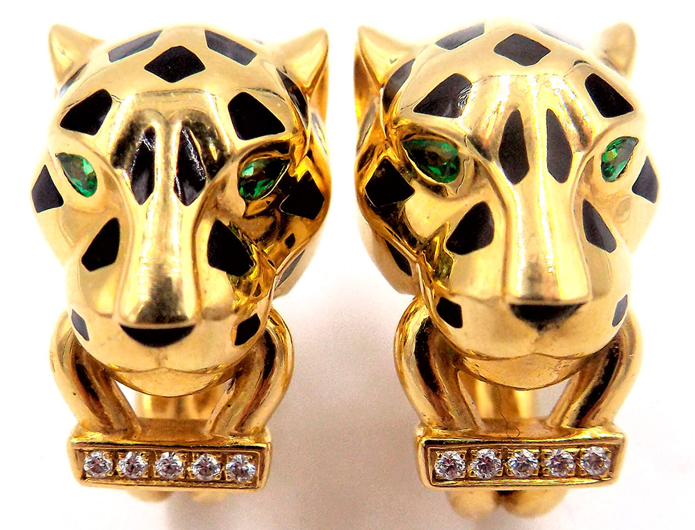 Boucles d'oreilles avec pierres vertes