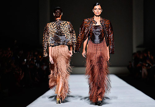 Looks chics pour femmes luxueuses de Tom Ford