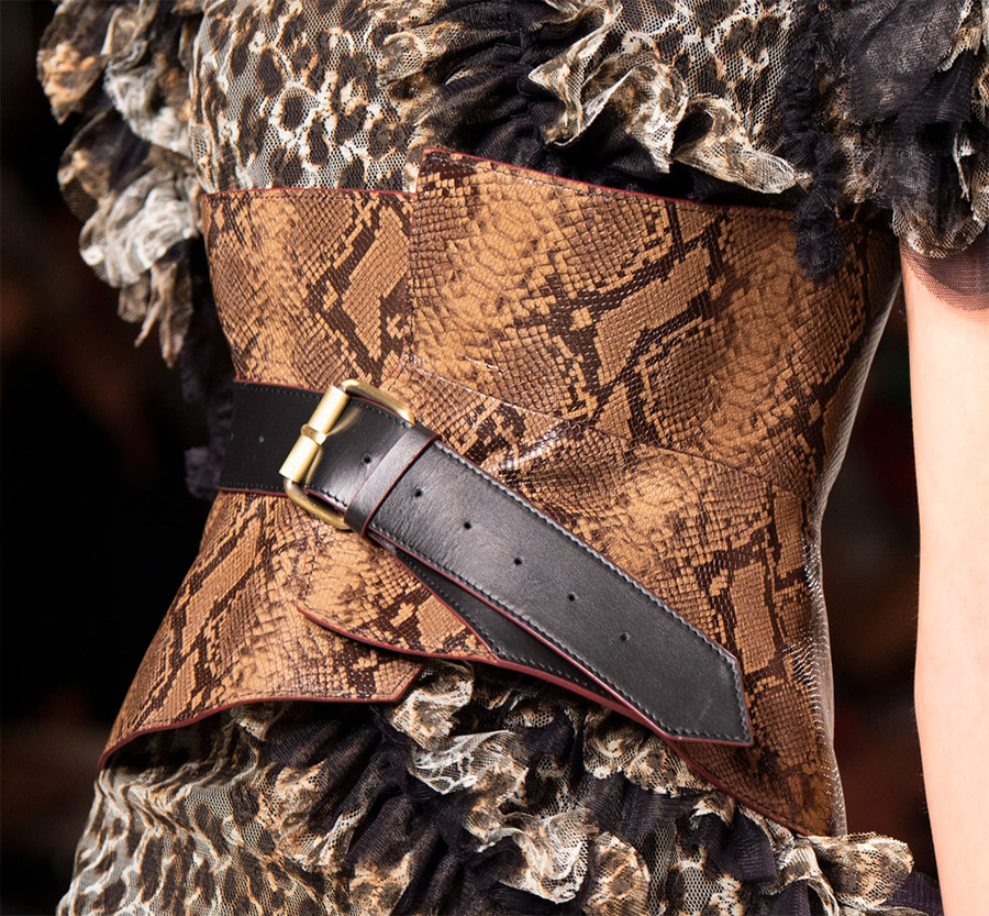 Ceintures inhabituelles et asymétriques