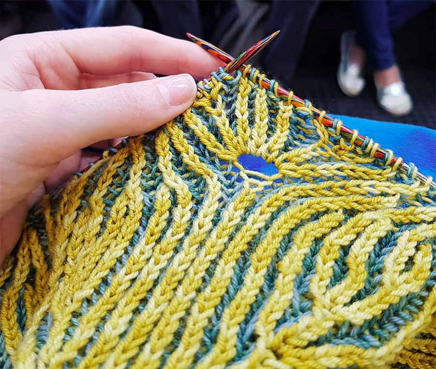 Technique de tricot brioché