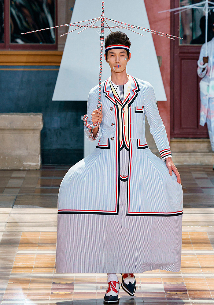 Des looks de marionnettes pour hommes