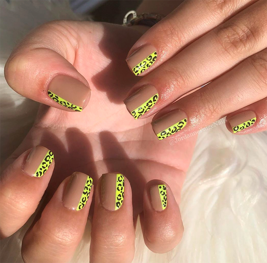 Conception d'ongles à imprimé léopard