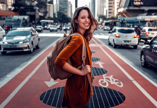 Les sacs à dos les plus chers et technologiquement avancés pour le bureau et l'école